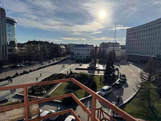 3 кімнатна біля Білого Дому за вул. Грушевського Івано-Франківськ