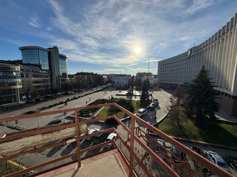 3 кімнатна біля Білого Дому за вул. Грушевського Івано-Франківськ - зображення 7