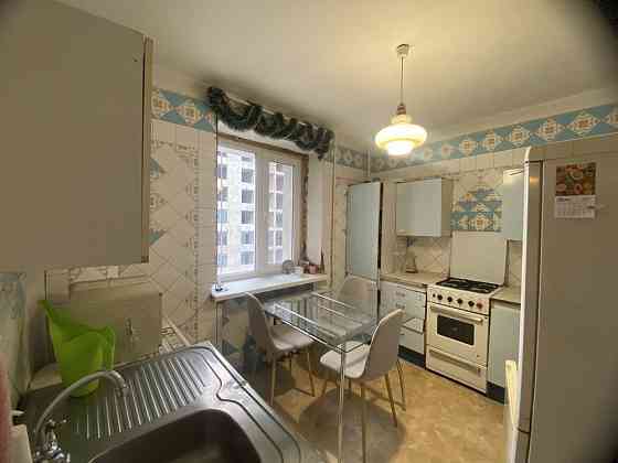 Продаж 3-кімнатної квартири в центрі Дніпра з видом на річку Днепр