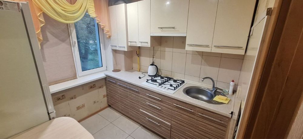 Оренда Квартири,Вулиця Яновського,1 кімната Черняхівка - зображення 1