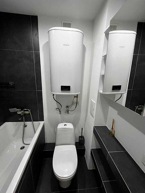 Сдам 1-комн. Новый ремонт. Свет 24 часа Каменское (Запорожская обл.) - изображение 1