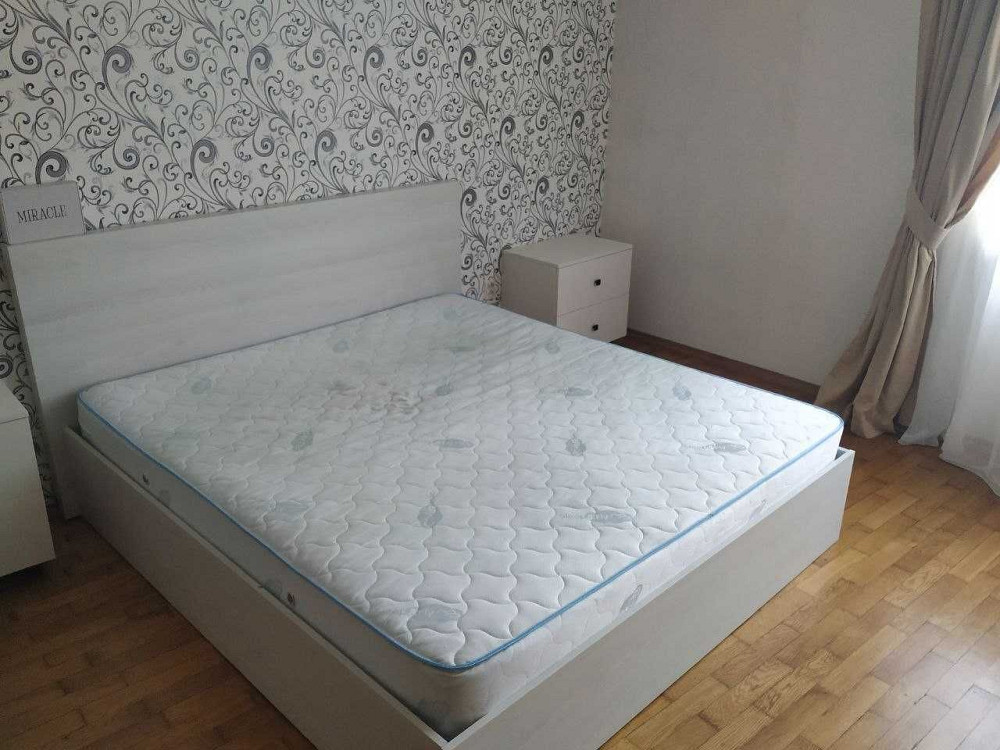 Оренда 2к вул.Героїв Майдану кухня-вітальня та спальня напроти Парку Львів - зображення 1