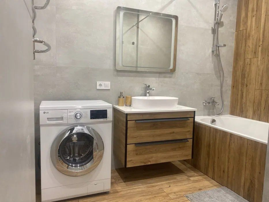 Пропонуємо вам 2х кімнатну квартиру з сучасними ремонтом на Виставці! Хмельницький - зображення 5