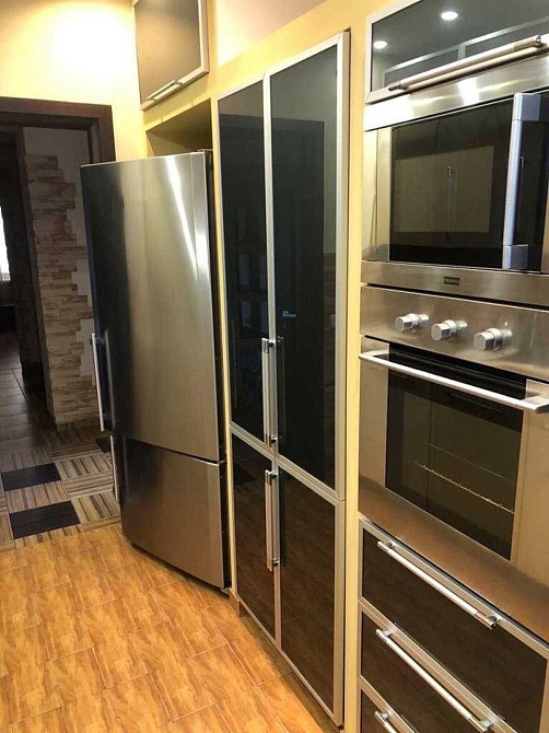 Оренда однокімнатної квартири Новий будинок закритий двір ЦУМ Полтава - изображение 2