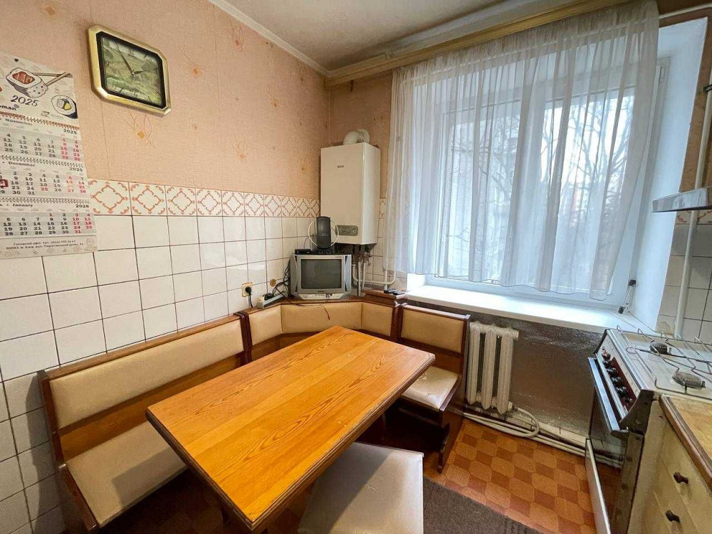 Простора 3к в центрі. Газове опалення. Дітки та домашні улюбленці так Іrpin - photo 1