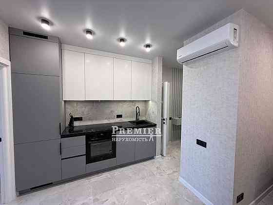 2 кімн квартира з прямим видом на море на Таїрова Одесса