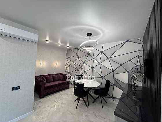 2 кімн квартира з прямим видом на море на Таїрова Одесса