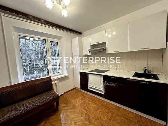 Продаж 3к. квартири з ремонтом вул.Зоологічна метро КПІ Киев