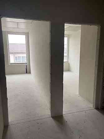 Продаю 1-кімнатну квартиру без ремонту з оздобленням Святопетрівське (Києво-Свят.р-н)