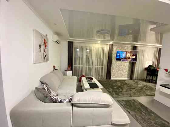 Продаж шикарної 3- кім.кв.  вул. Малоголосківська 8г Львов