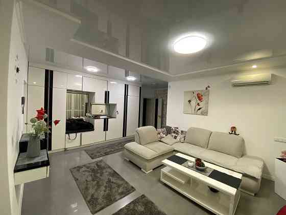 Продаж шикарної 3- кім.кв.  вул. Малоголосківська 8г Львов