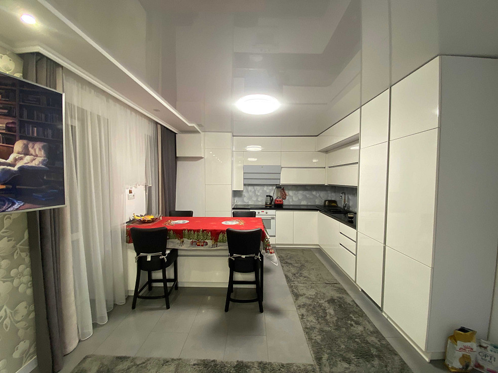 Продаж шикарної 3- кім.кв.  вул. Малоголосківська 8г Львів - зображення 6