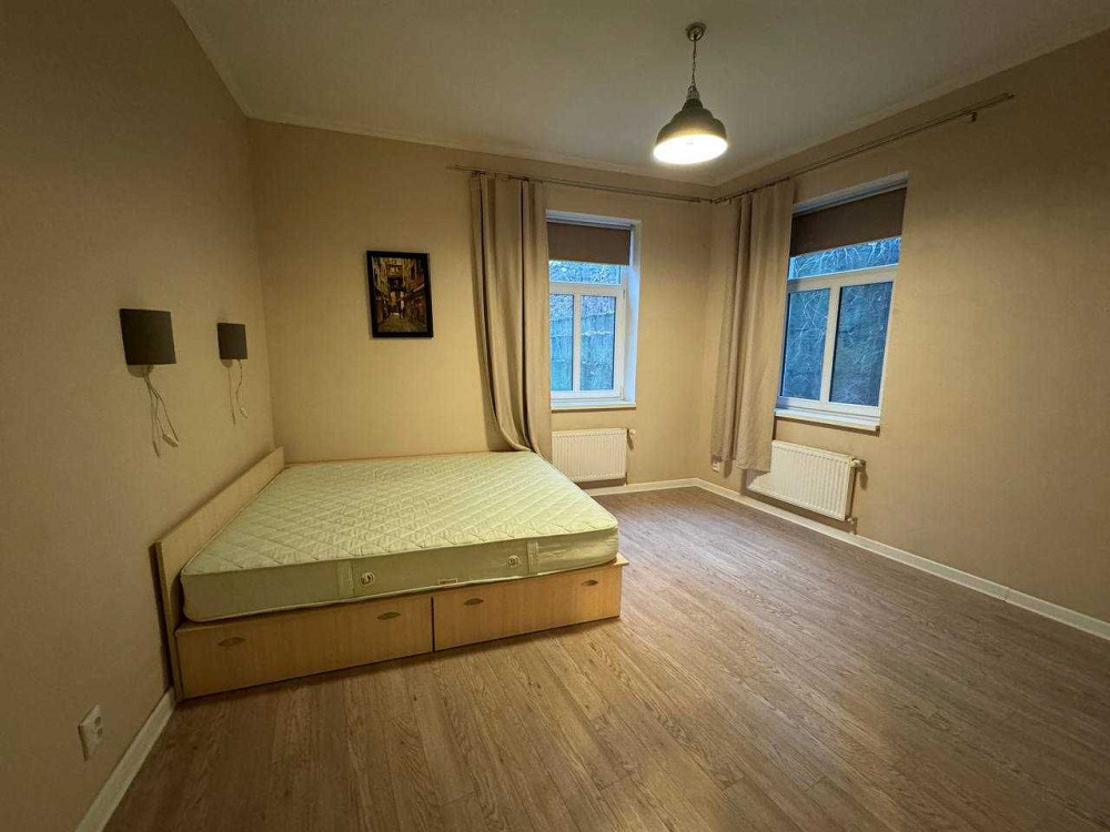 м. Тараса Шевченко,  Будинок після повної  реконструкції 2006 року. Киев - изображение 2