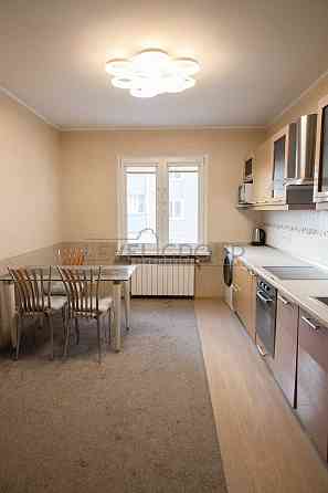 Продаж 2к 77м2 18 поверх Європейського Союзу Виноградар Варшавський Киев