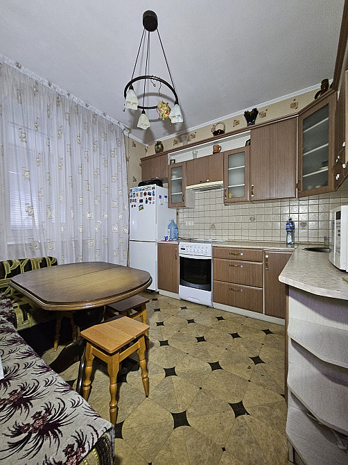 Оренда 1-кімнатної квартири Княжий Затон Киев - изображение 1