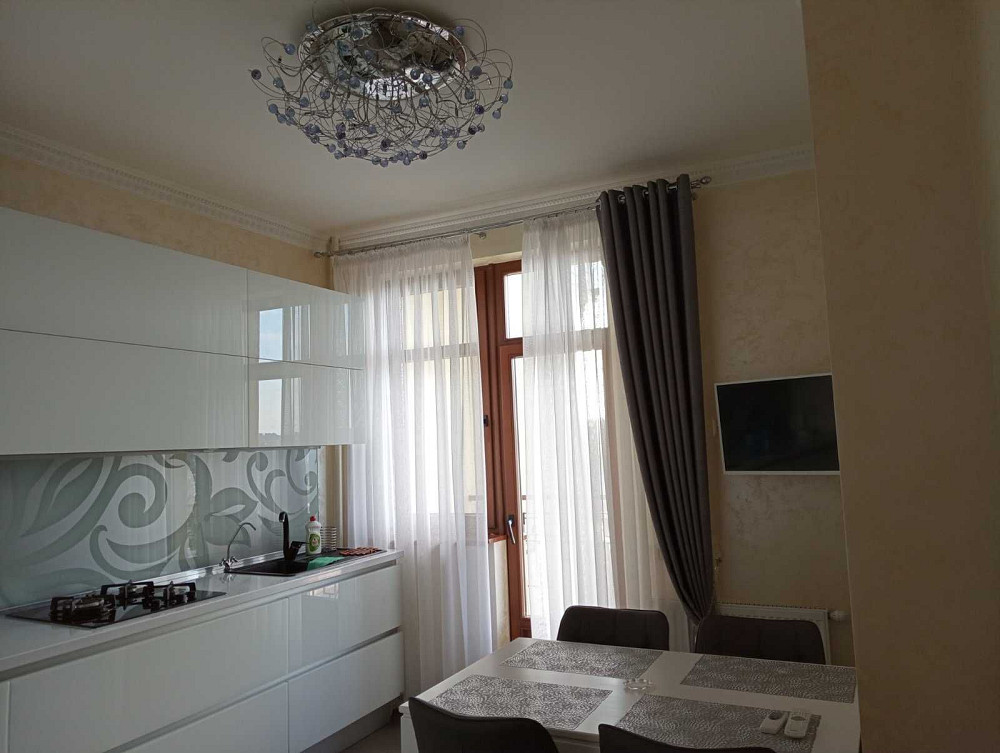 Оренда 2-кім. квартири на вул. Личаківська Львів - зображення 2