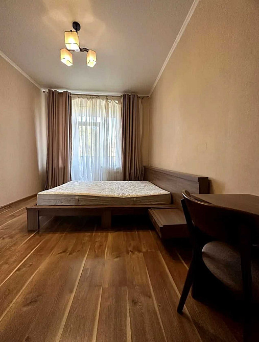 Сдам долгосрочно!2-ком квартира в центре!Есть тепло, горячая вода, газ Одеса - зображення 1