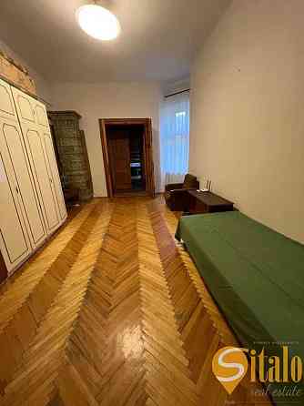 Продаж 2 кімнатної квартири, вулиця Пекарська Львов