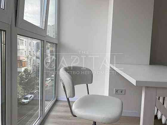 3 к квартира 64 м2/5 поверх, вул.Щекавицька 41, 5 хв метро Киев