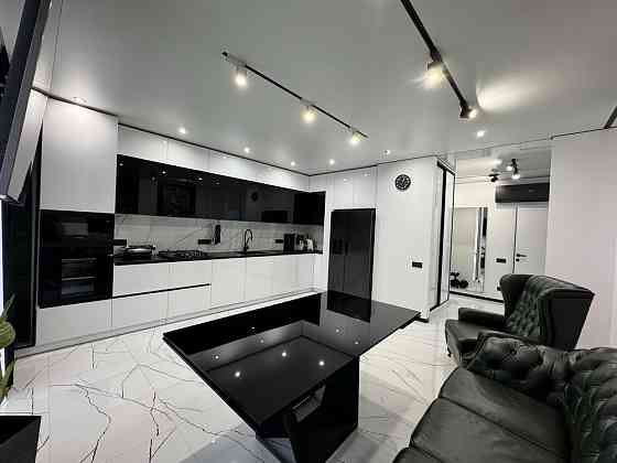 Новобудова Оренда 2кім+кухня-студія, Трускавецька ~ТЦ Victoria Gardens Львів