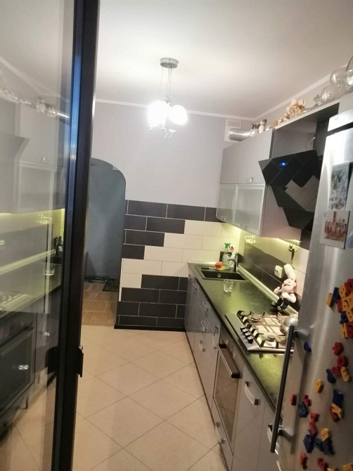 Здається 3 - кімнатна квартира Zubra - photo 8