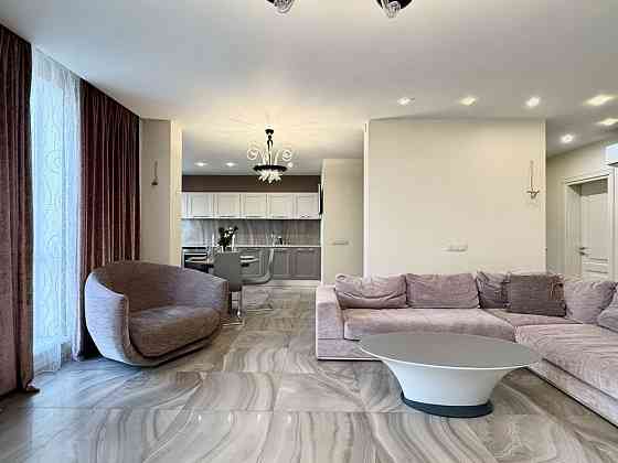 Продаж 3кімн. квартири з кухнею-вітальнею. Голосіївський проспект 30Б Киев