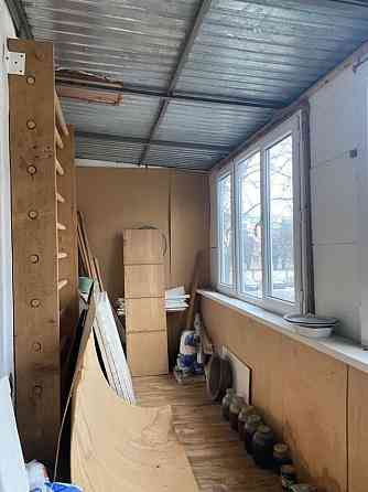 2х комнатная квартира 2/5эт.,пристроен большой  балкон. Парк Горького Одесса