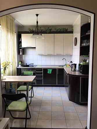 Затишна 3-кімнатна квартира 78 м² вул. Вікентія Беретті 10 Киев