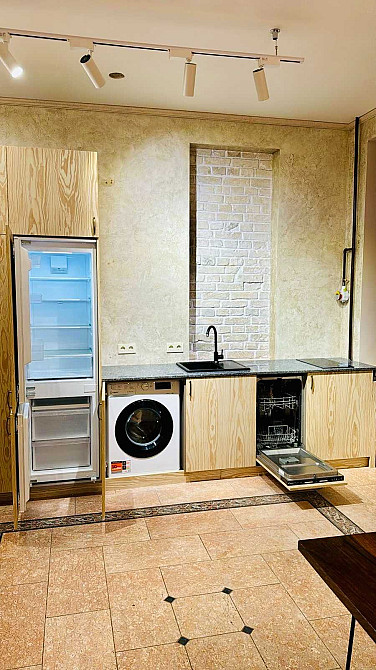 Перша здача! Авторська квартира в історичному серці Подолу. Київ - зображення 8