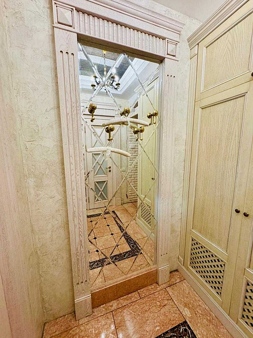 Перша здача! Авторська квартира в історичному серці Подолу. Київ - зображення 4