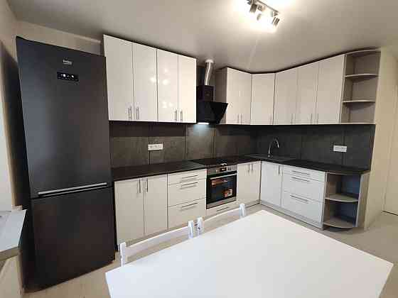 2 роздільні кімнати + кухня-студія Київ