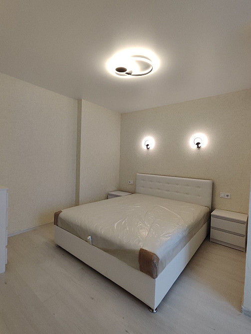 2 роздільні кімнати + кухня-студія Київ - зображення 8