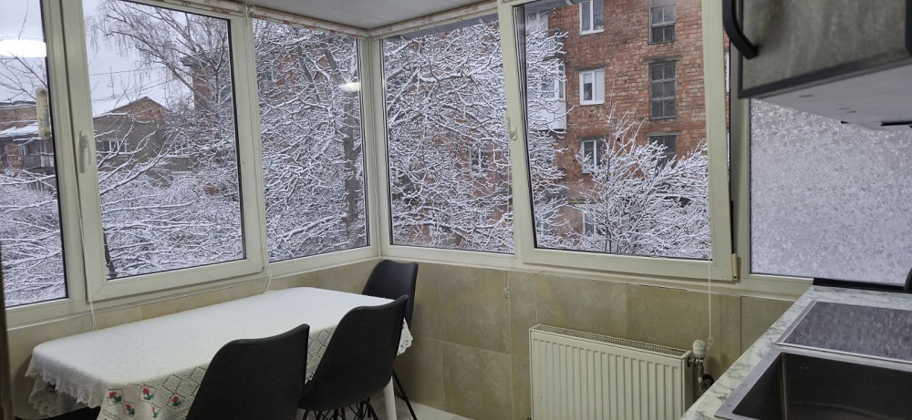 Продам 3к квартиру+окрема студія+гараж на Проспекті Незалежності Чернівці - зображення 2