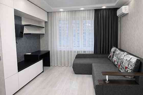 Продаж 1 кім квартири Позняки Русової 7 Дарницький біля озер Киев