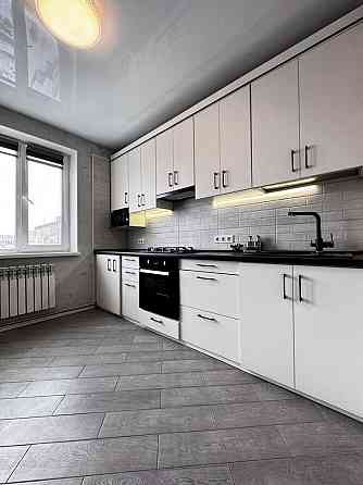 Укомплектована 2х кімнатна квартира з ремонтом Кропивницкий