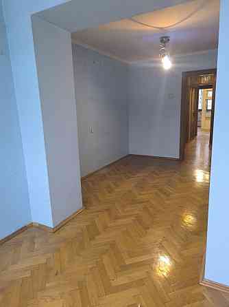 3- х кімнатна чешка на 3 поверсі Чернівці