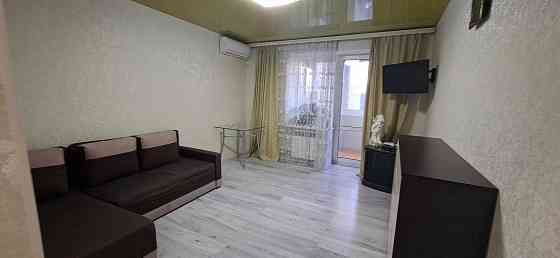 Продам 1-комн.кв, район кин-р Космоса, 3/14в идеальном состоянии. Запорожье