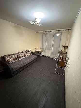 Сдам  двукімнатну кв. ,5хв метро Х.Г. , бажано без животних Харків