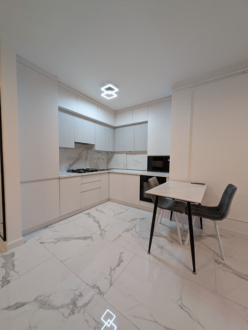 ЖК КОМПАС! Перша здача! Здам ЕЛІТНУ НОВОБУДОВУ, кухня студія + спальня Chernivtsi - photo 2