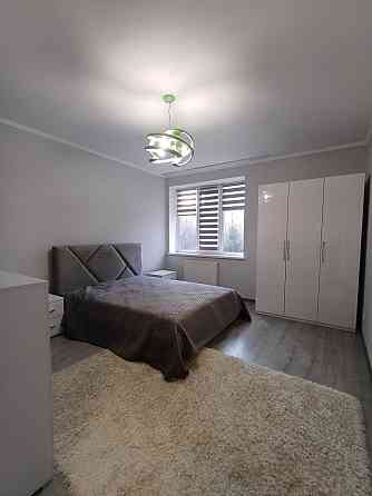 Оренда 2-ох новобудови,  вул. Рівненська Chernivtsi