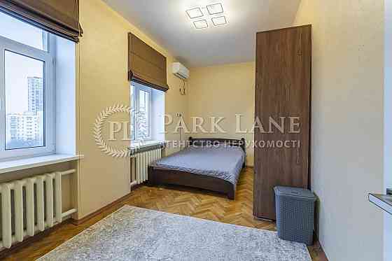 Продам 2к новий ремонт сталінка Печерськ Коновальця Євгена (Щорса) 18 Киев