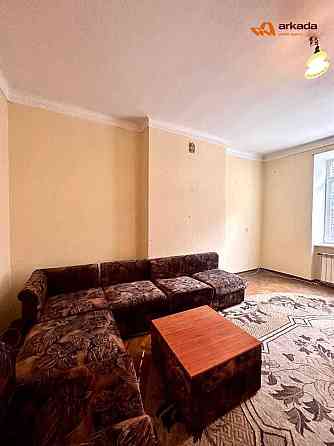 Продам 3 кімнатну квартиру в центрі біля входу в Парк Шевченка! 86м2. Івано-Франківськ