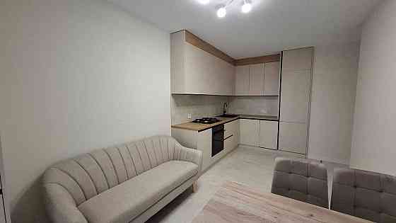 2-кімнатна балкон-тераса 5кв.м вул. Флотська (поруч цетнру) Івано-Франківськ