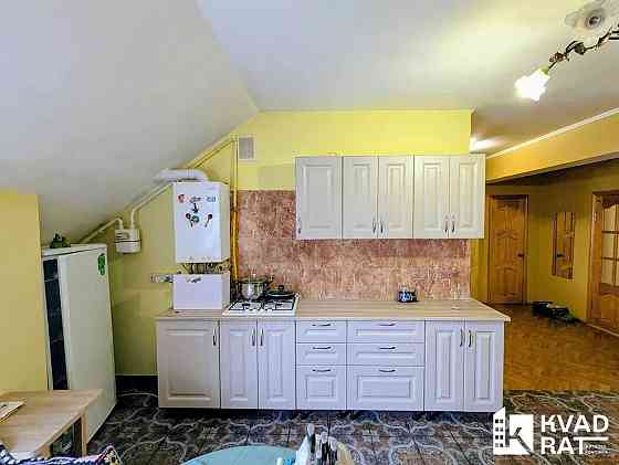 Затишна та простора  3-кімнатна квартира Івано-Франківськ