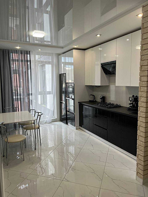 Оренда 2 кім квартири в ЖК Avalon на Чорновола з ремонтом і терасою Львів - зображення 2