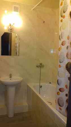 Власник. Сонячні батареї.. Київ