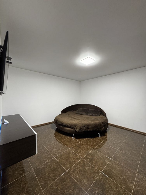 Продам двохкімнатну квартиру в самому центрі міста Чернівці - зображення 4