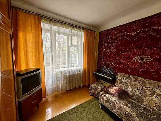 Продаж 2-кімнатної квартири в Центрі Міста, Проспект Миру Rivne