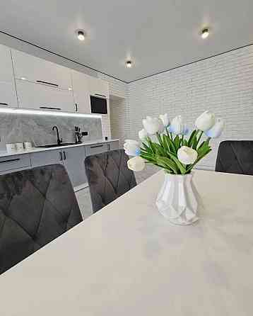 Двокімнатна з ремонтом в ЖК Світанок Іvano-Frankivsk