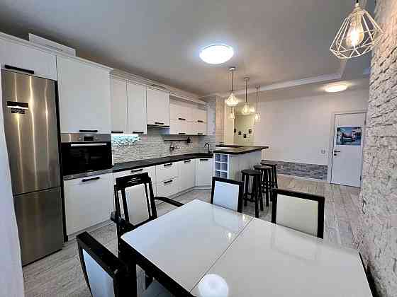 Продаж 3к квартири Осокорки Позняки Єлизавети Чавдар Киев